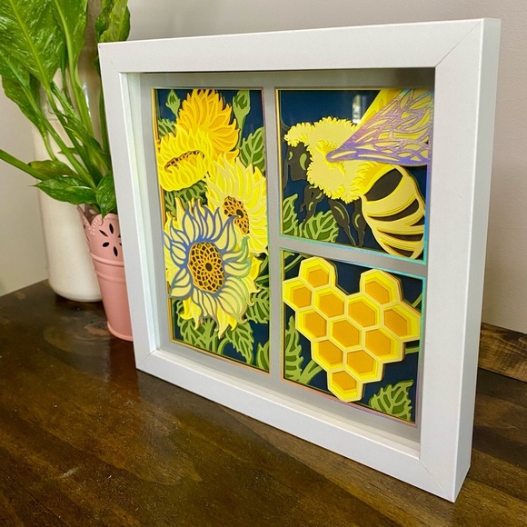 3D Sunflower Bee Trio Shadowbox - Picture 4 of 8